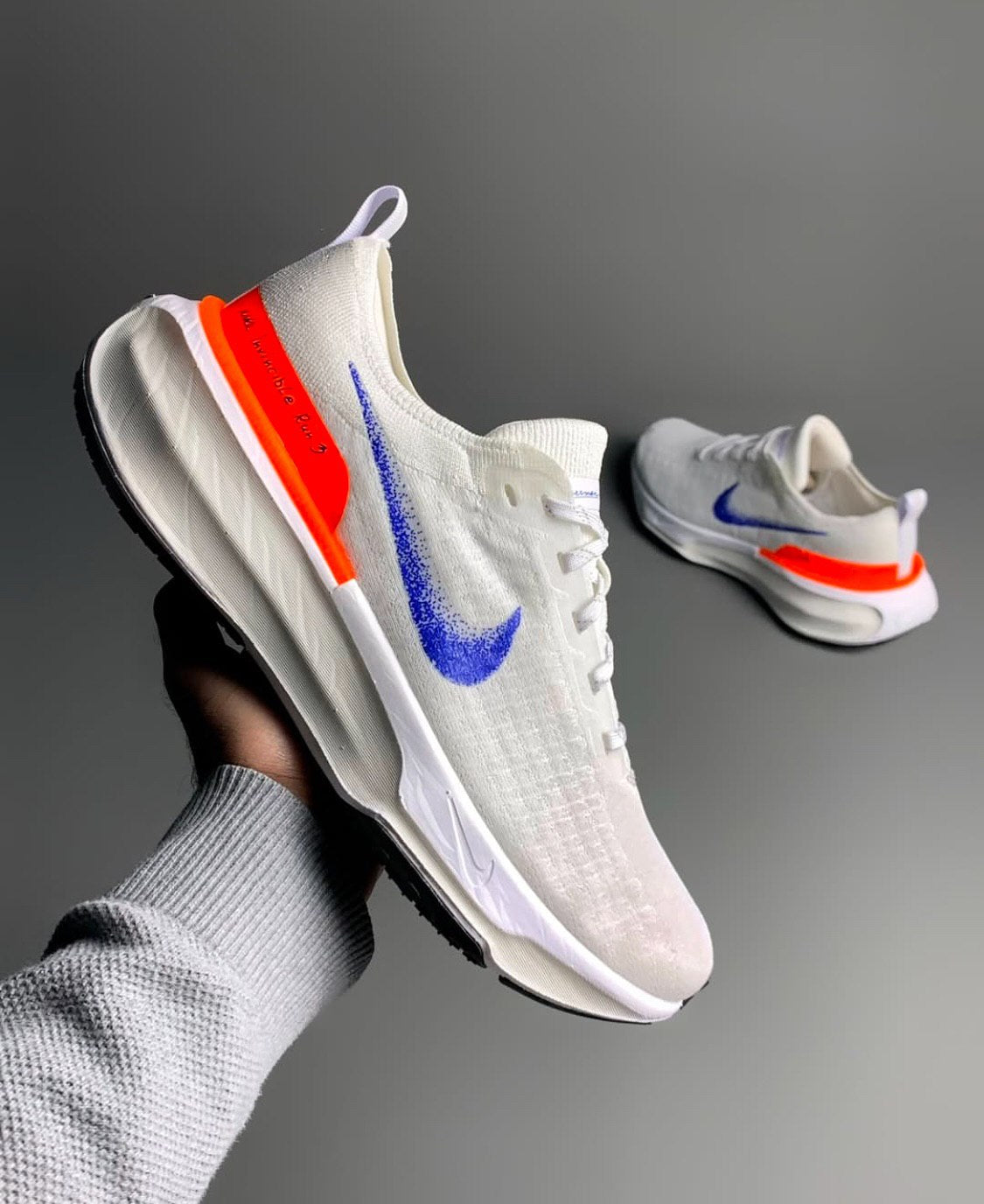 NIKE INVISIBLE "RUN 3 BLUEPRINT"