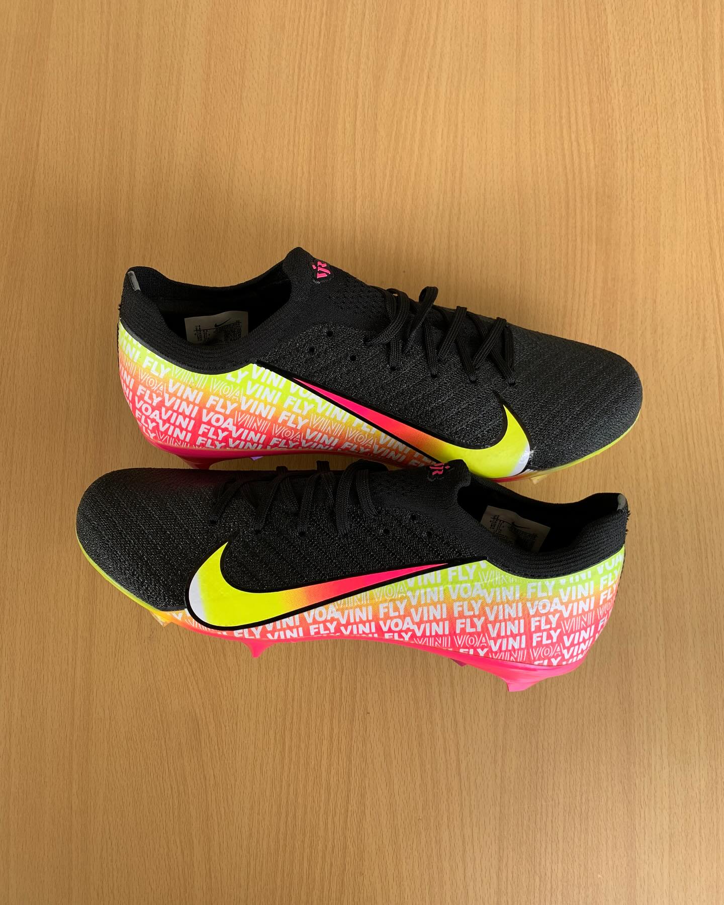 NIKE MERCURIAL "VINI FLY"