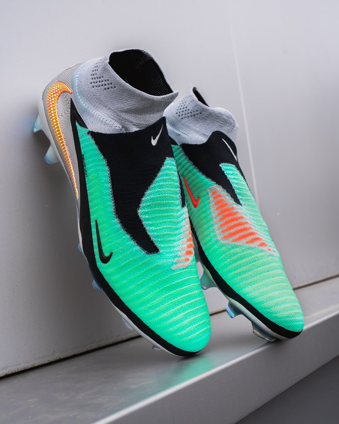 NIKE PHANTOM 6       "SHARK"